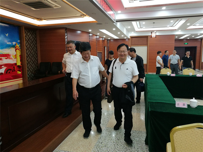 新疆木垒县人民医院一行莅临我院参观交流