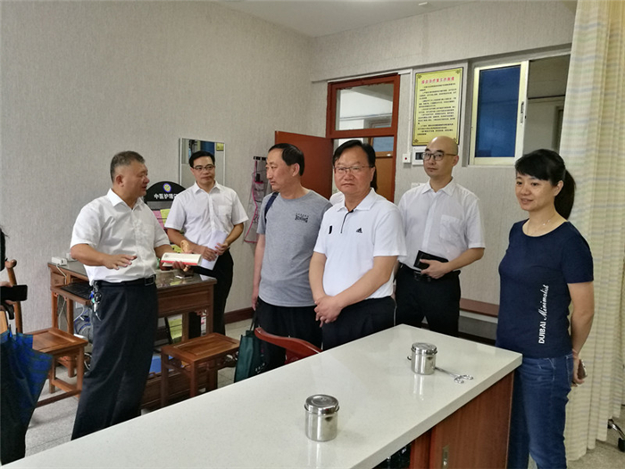 新疆木垒县人民医院一行莅临我院参观交流