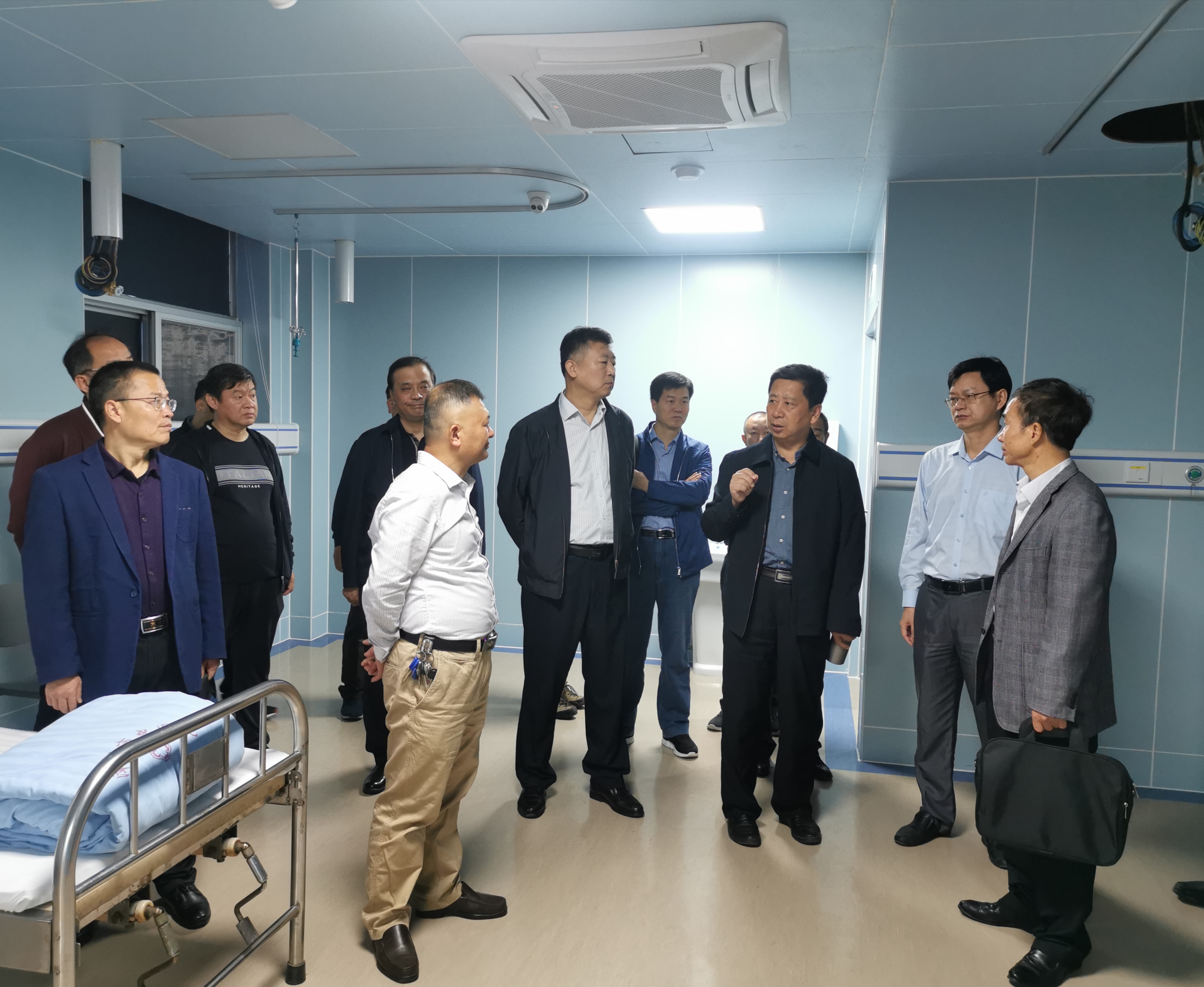 山东省卫健委考察团莅临我院考察卫生应急工作