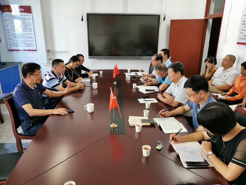 市卫健委党组成员、副主任郭丽瑞一行 莅临我院调研主题教育工作