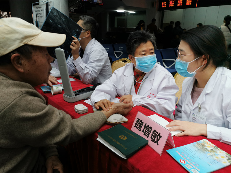 大咖齐聚 义诊暖心——中华中医药学会组织北京中医药专家赴漳州开展义诊活动