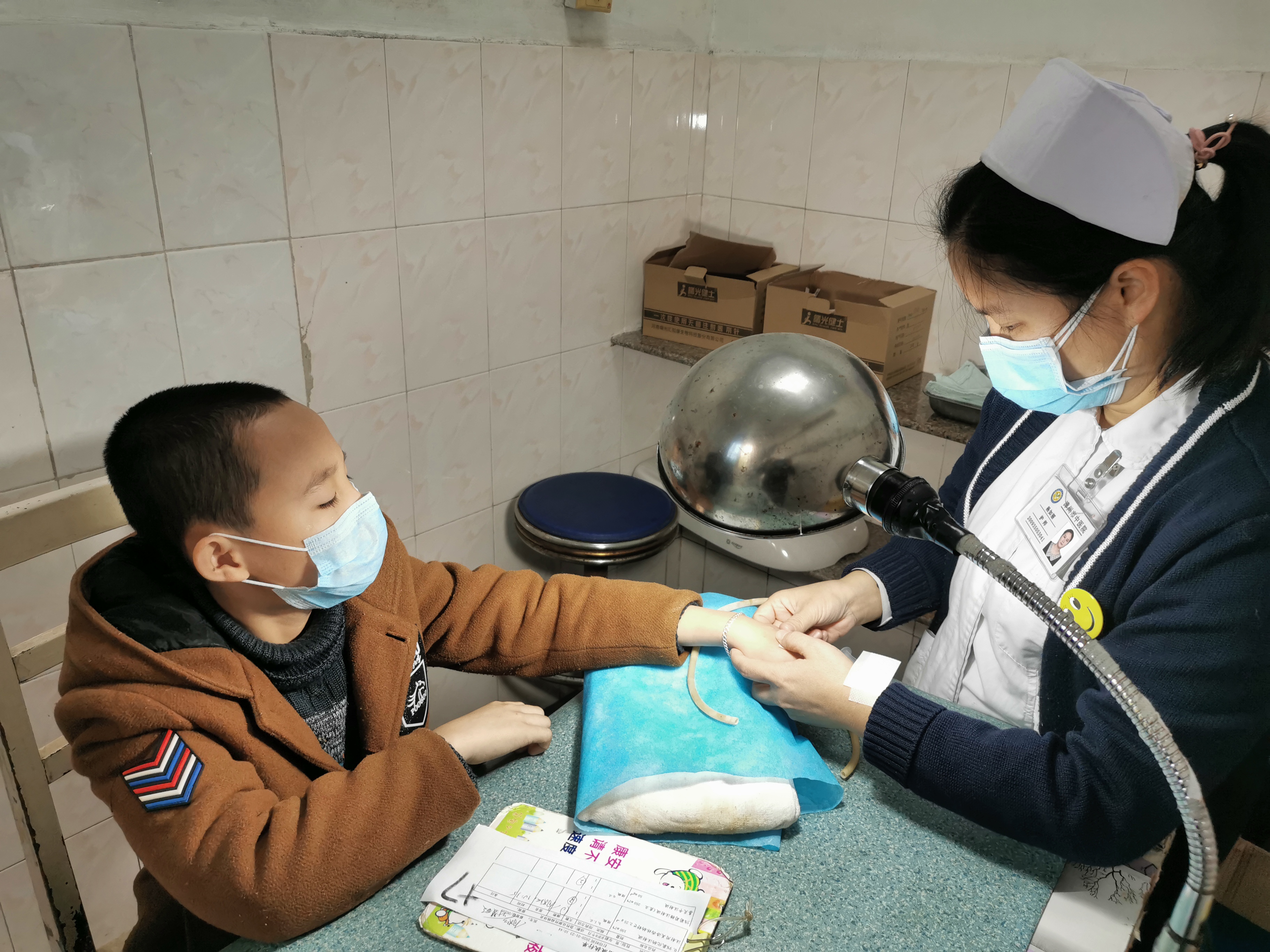 坚守岗位 共克时艰