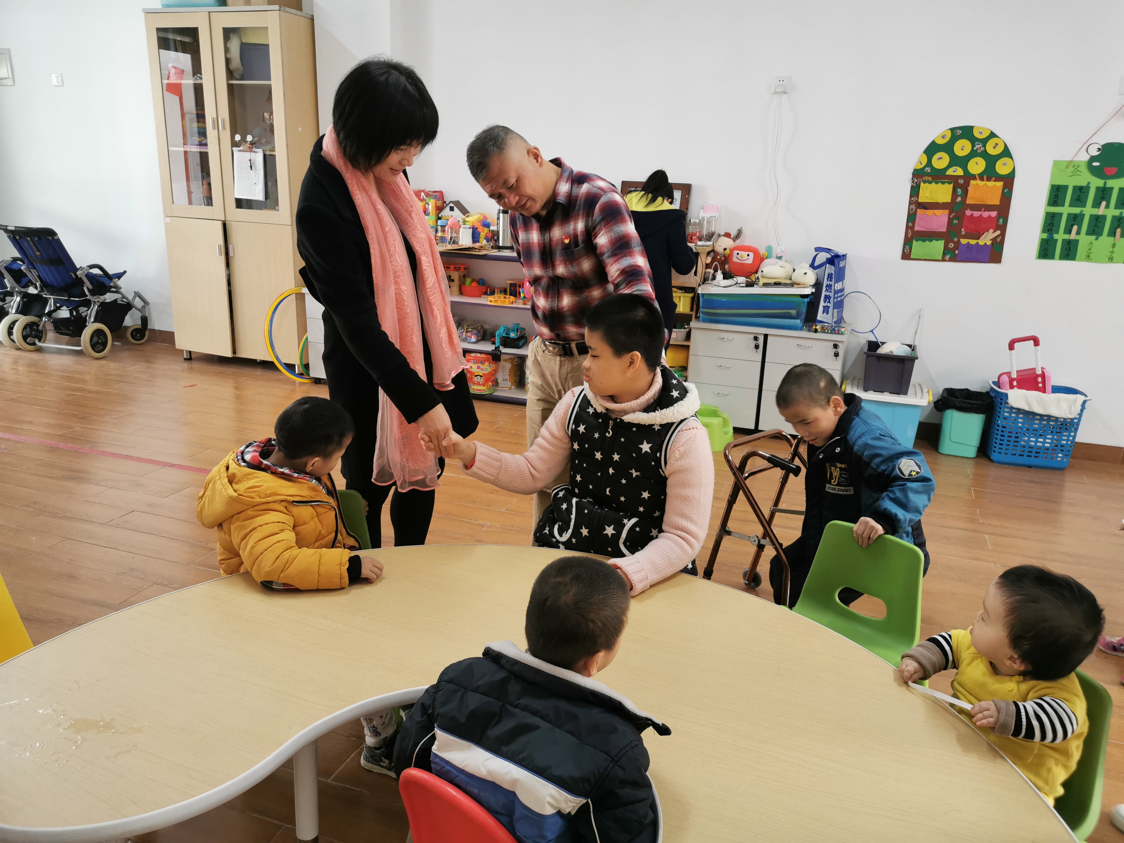 我院开展“心手相牵&middot;情暖漳州”关爱青少年活动