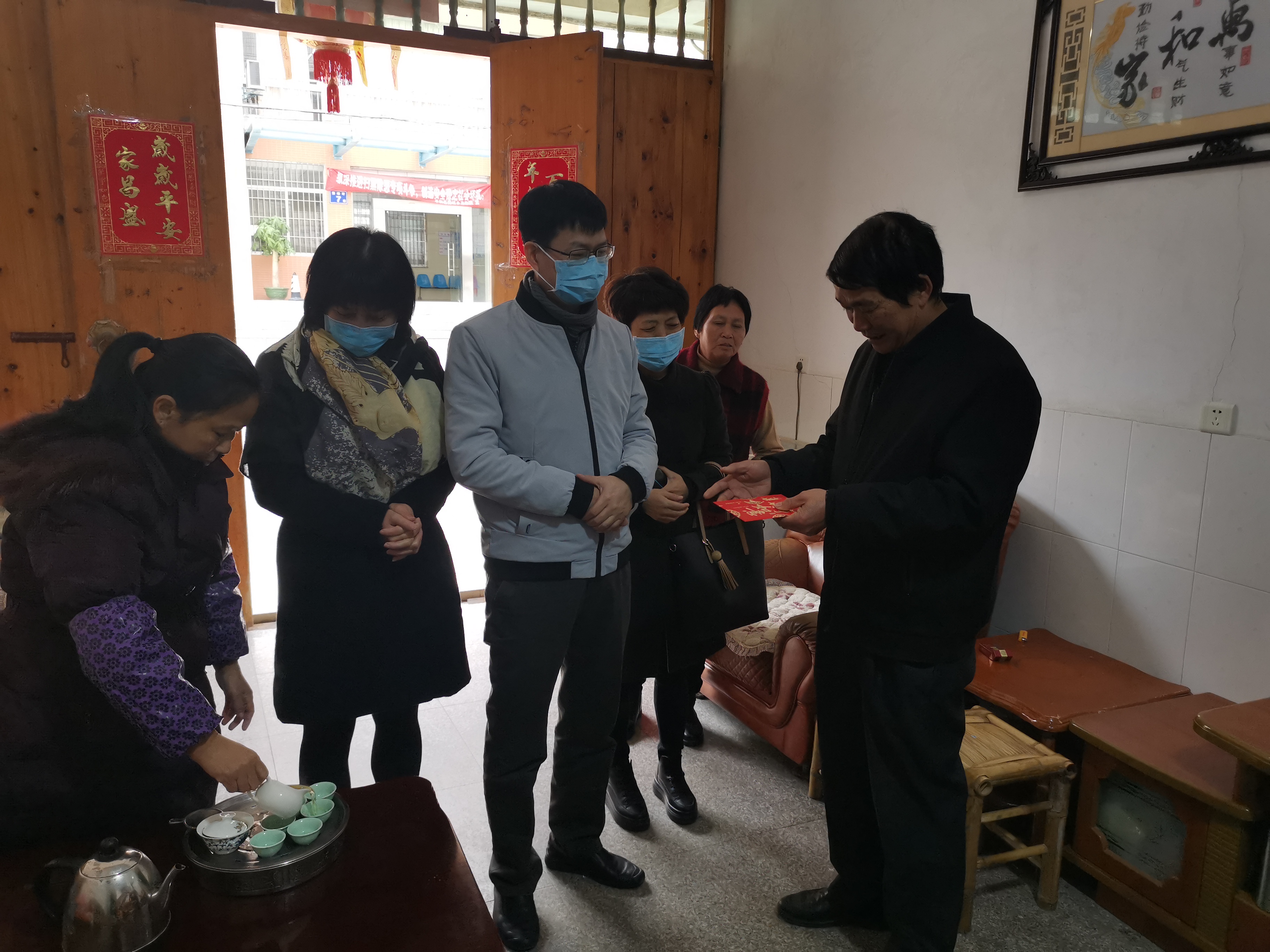 后方交给我们，白衣战士请放心——漳州市中医院领导慰问援助武汉护理人员亲属