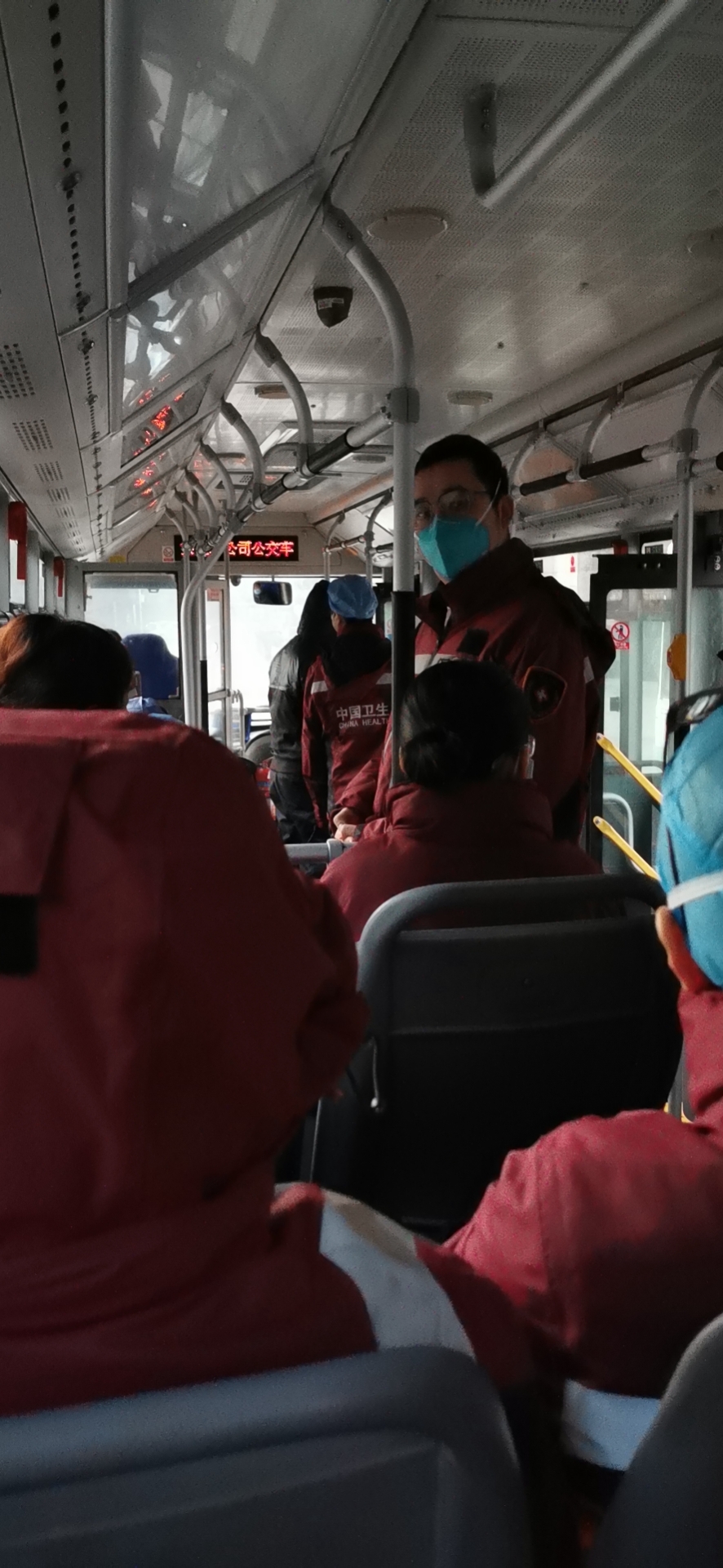 暖心，漳州市委组织部领导慰问我院驰援武汉护理人员亲属