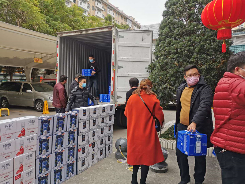 共抗疫情丨漳州市新阶联向我院捐赠防疫物资