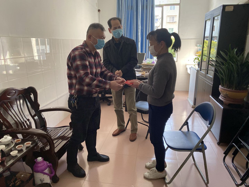抗疫显大爱  慰问传真情——我院组织慰问第二批支援湖北医疗队亲属