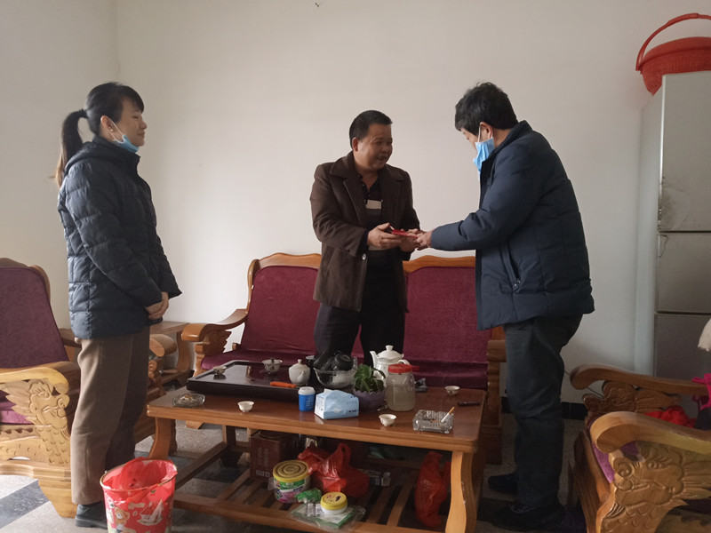 抗疫显大爱  慰问传真情——我院组织慰问第二批支援湖北医疗队亲属