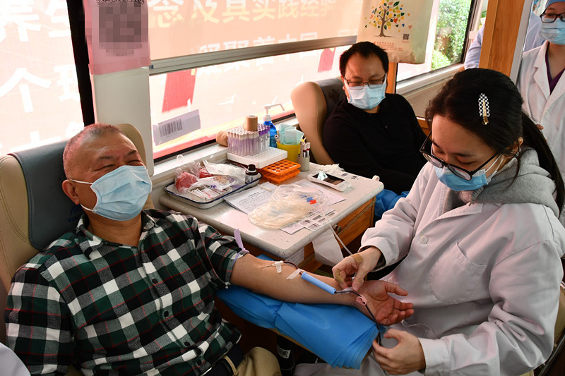 奉献热血 传递爱心|漳州市中医院医务人员无偿献血27300毫升