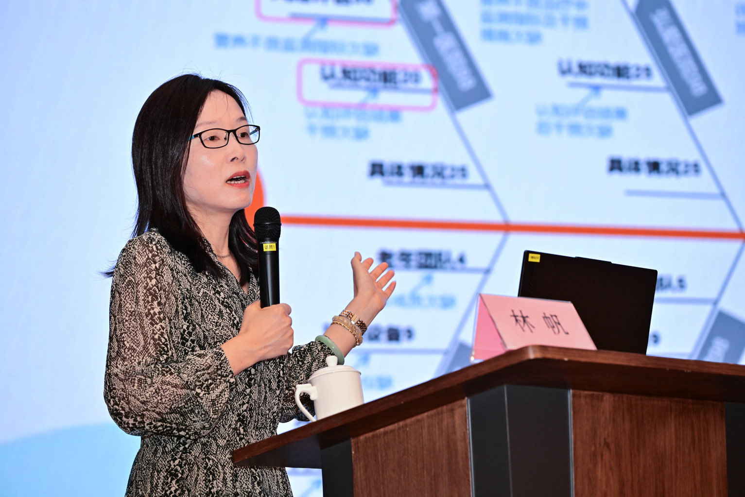 图片6.jpg 图片6.jpg
