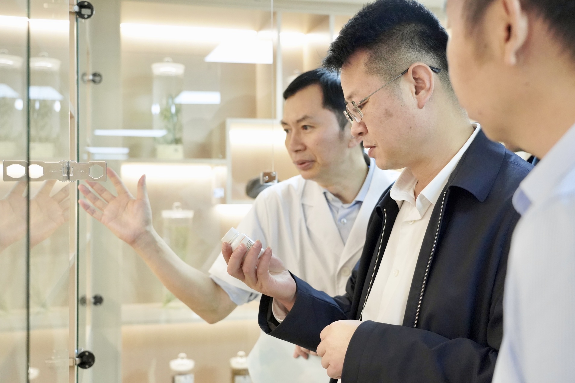 微信图片_20251023150020_1971_208.jpg 微信图片_20251023150020_1971_208.jpg