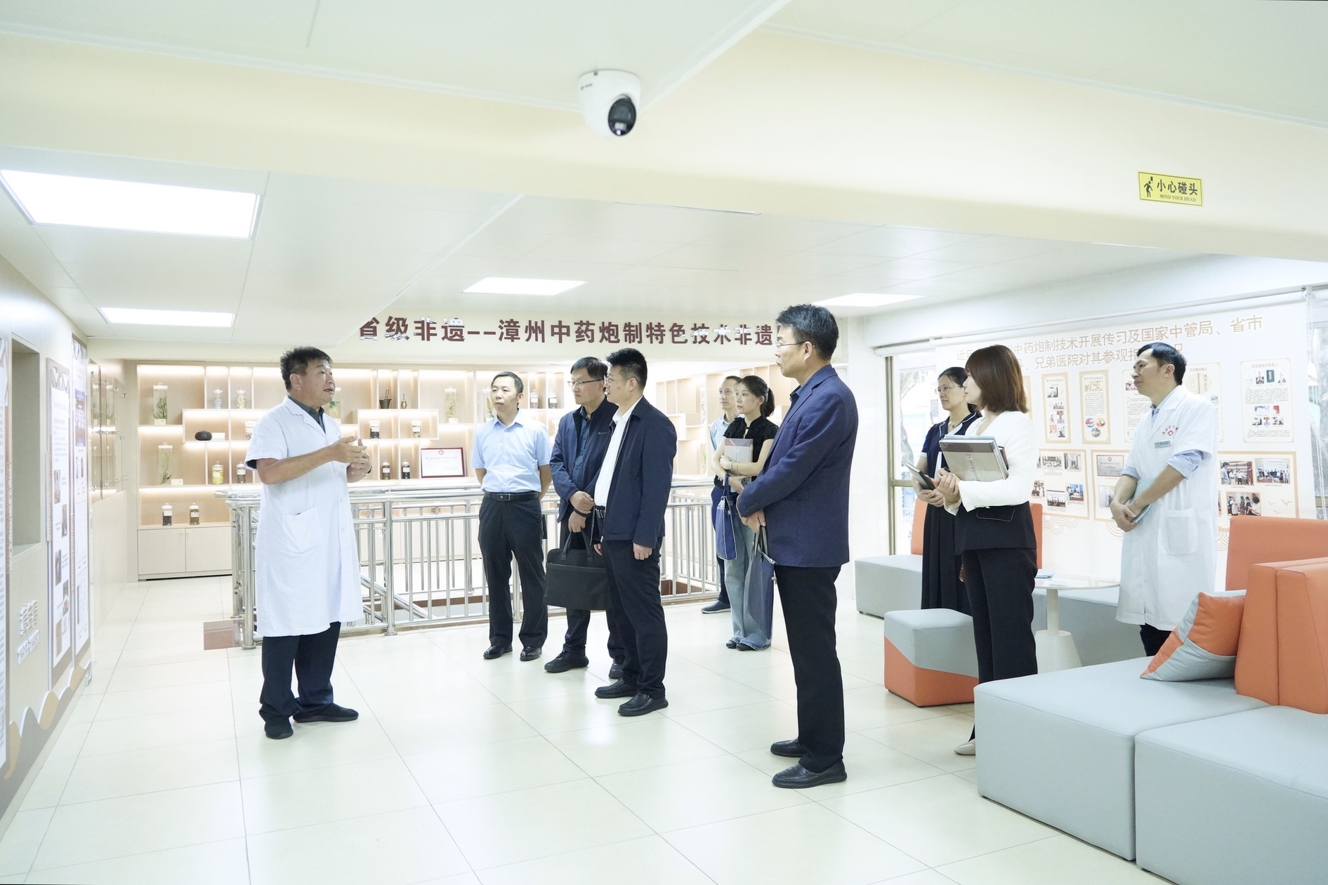 微信图片_20251023150036_1978_208.jpg 微信图片_20251023150036_1978_208.jpg