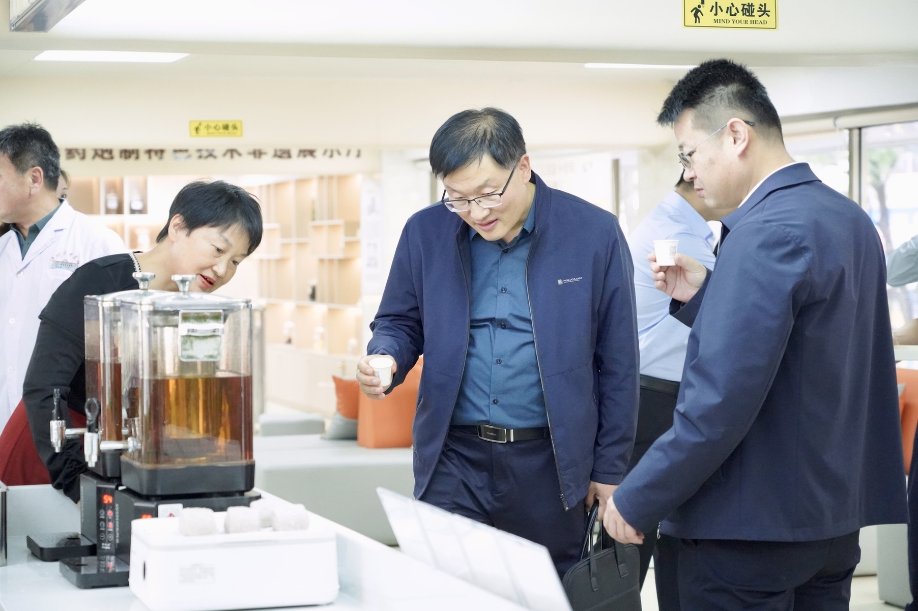 微信图片_20251023150040_1980_208.jpg 微信图片_20251023150040_1980_208.jpg