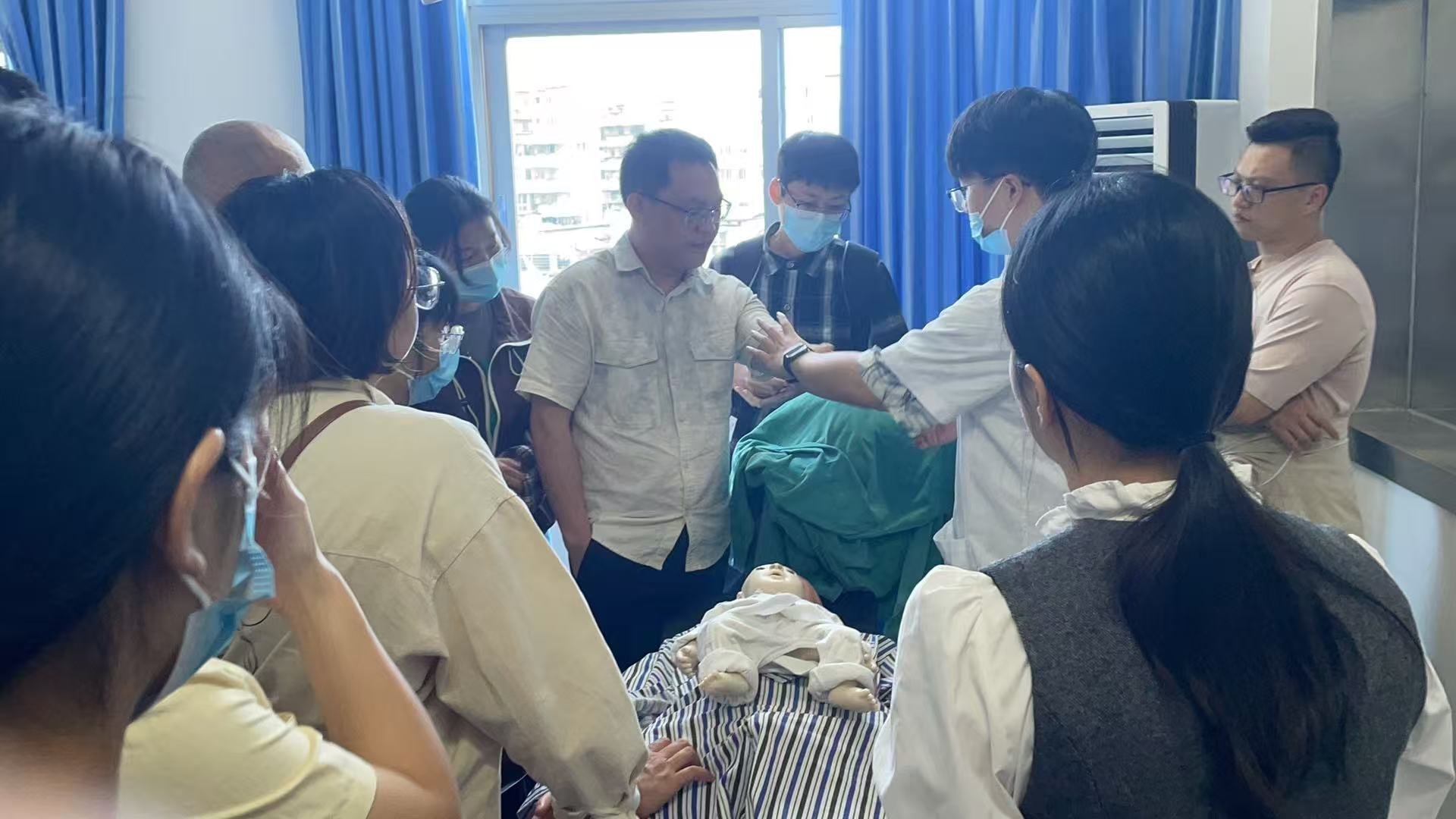 图片 12.jpg 图片 12.jpg