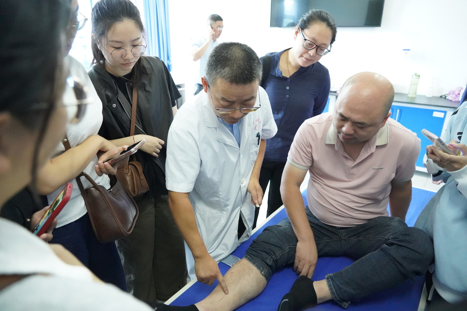 微信图片_20251031165335_1143_383(1).jpg 微信图片_20251031165335_1143_383(1).jpg