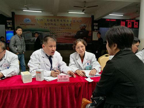 “维护肝脏，增进健康”我们在行动